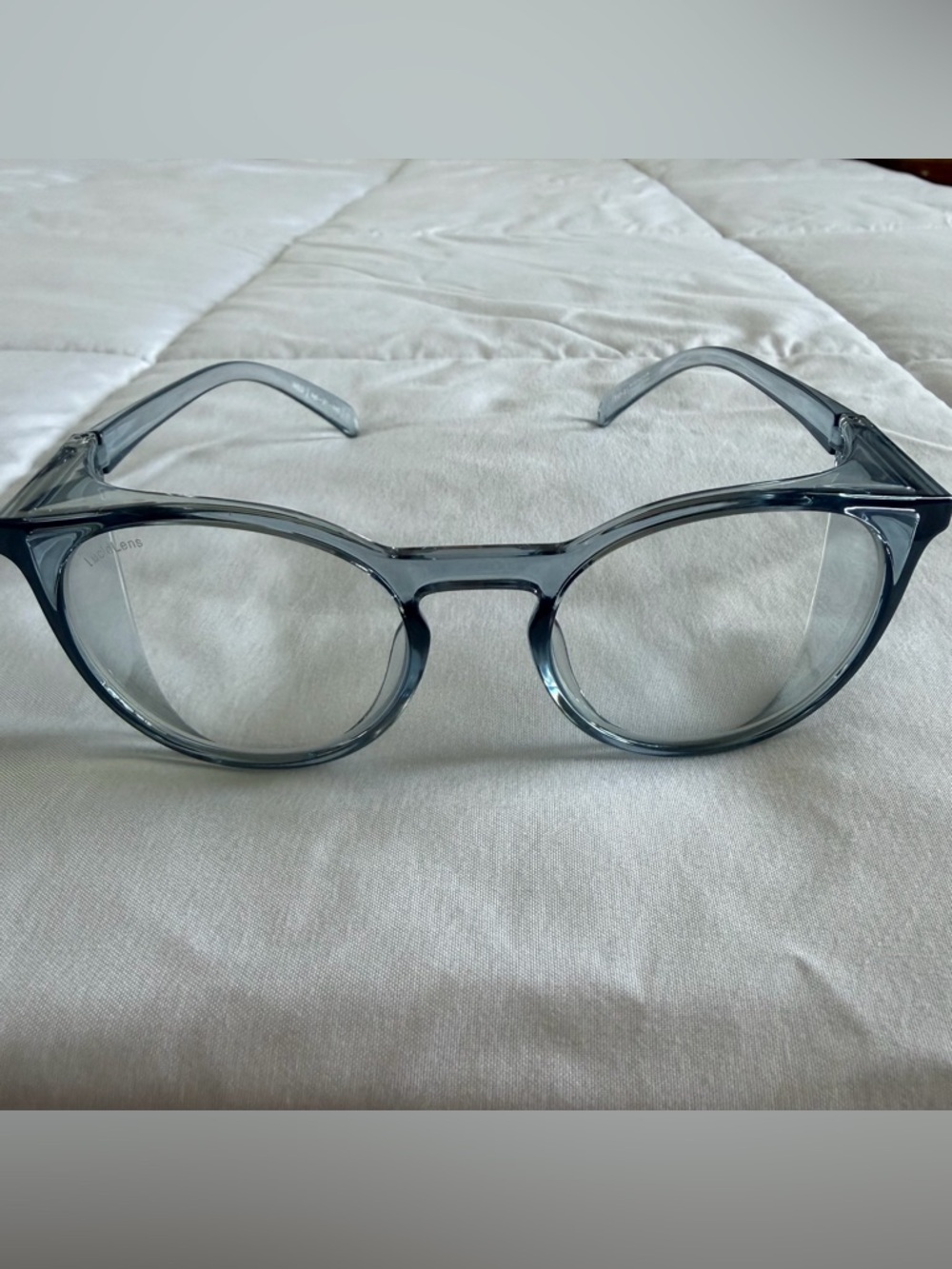 STOGGLES POWDER BLUE LAB SAFETY GLASSES NURSES PPE PERFECT CONDITION